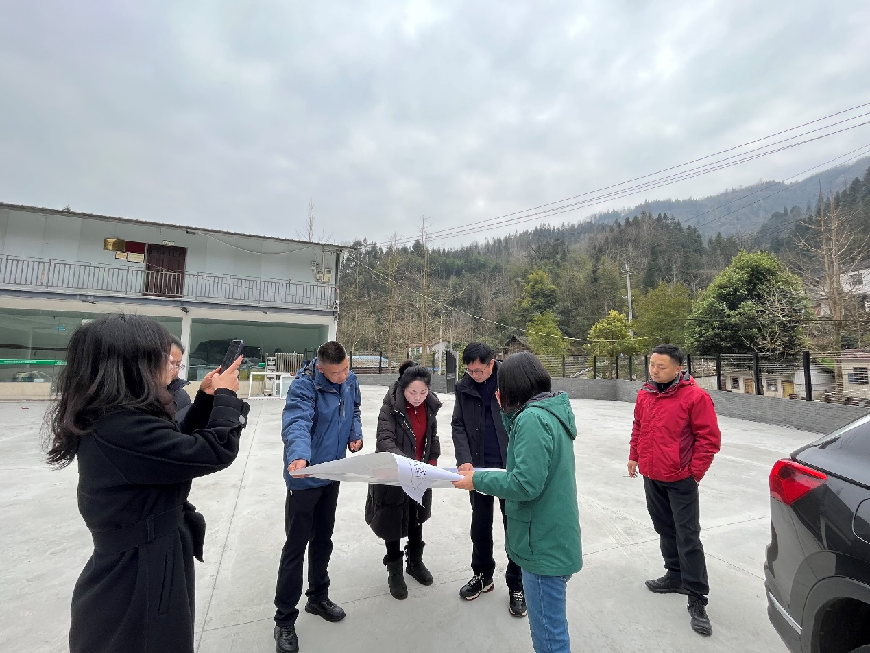 四川宜居宜業和美鄉村建設研究院受邀與四川農業大學、成都現代農業產研院聯合考察指導白鹿鎮全域宜居宜業和美鄉村建設
